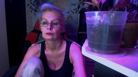 Helga online show from 04-07-26, 10:53