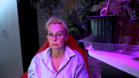 Helga online show from 07-19-26, 09:40