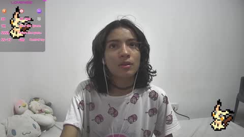 Snapshot of helia_n_amy chatting on 01-23-25, 09:39 Helia Transfem and Amy online show from 01-23-25, 09:39