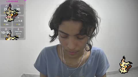 Snapshot of helia_n_amy chatting on 02-01-25, 02:16 Helia Transfem and Amy online show from 02-01-25, 02:16