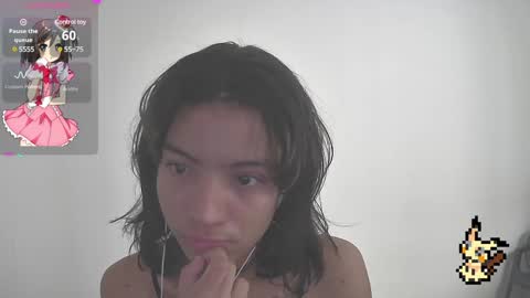 Snapshot of helia_n_amy chatting on 02-08-25, 04:47 Helia Transfem and Amy online show from 02-08-25, 04:47