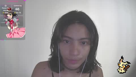 Snapshot of helia_n_amy chatting on 02-08-25, 07:49 Helia Transfem and Amy online show from 02-08-25, 07:49