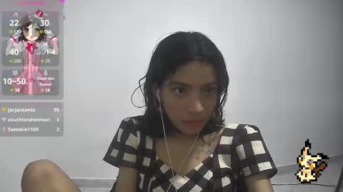 Snapshot of helia_n_amy chatting on 02-10-25, 08:31 Helia Transfem and Amy online show from 02-10-25, 08:31