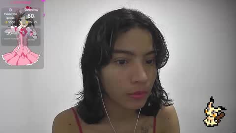 Snapshot of helia_n_amy chatting on 02-12-25, 05:26 Helia Transfem and Amy online show from 02-12-25, 05:26