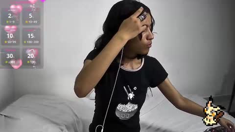 Snapshot of helia_n_amy chatting on 02-23-25, 10:53 Helia Transfem and Amy online show from 02-23-25, 10:53