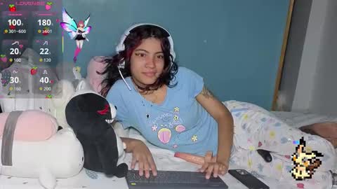 Snapshot of helia_n_amy chatting on 10-03-25, 04:53 Helia Transfem and Amy online show from 10-03-25, 04:53