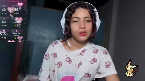 Snapshot of helia_n_amy chatting on 11-05-25, 12:27 Helia Transfem and Amy online show from 11-05-25, 12:27