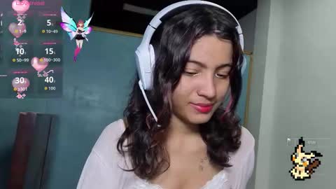 Snapshot of helia_n_amy chatting on 11-09-25, 02:32 Helia Transfem and Amy online show from 11-09-25, 02:32