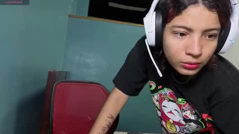 Snapshot of helia_n_amy chatting on 11-16-25, 10:59 Helia Transfem and Amy online show from 11-16-25, 10:59