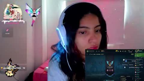 Snapshot of helia_n_amy chatting on 11-27-25, 06:10 Helia Transfem and Amy online show from 11-27-25, 06:10