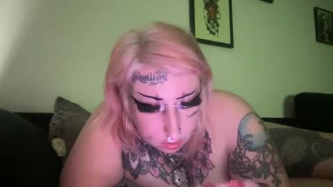 Bunnie Rotz online show from 03-09-25, 06:28