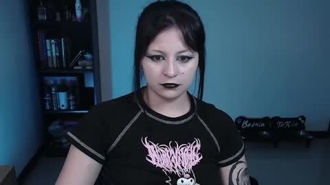 Snapshot of hell_dancer_ chatting on 05-27-26, 02:19 Lexa online show from 05-27-26, 02:19