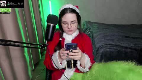 Red online show from 12-24-24, 09:00