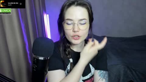 Red online show from 02-18-25, 07:09