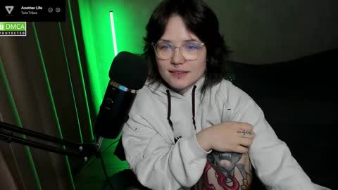 Red online show from 10-05-25, 07:01