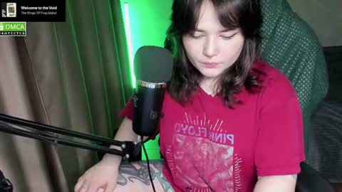 Red online show from 07-28-26, 07:04