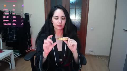 Helen online show from 05-08-26, 05:40