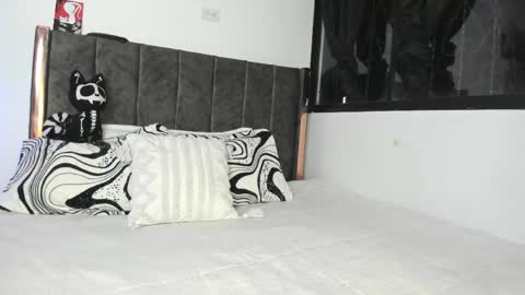 helldy_666 online show from 04-24-26, 03:31