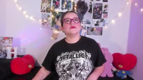 Snapshot of hellen21rose chatting on 11-14-25, 04:55 hellen online show from 11-14-25, 04:55