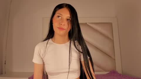 hellen__smith_ online show from 06-06-26, 03:06