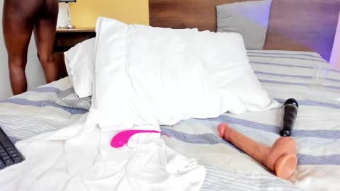 Snapshot of hellen_hylls chatting on 12-06-24, 02:13 Hellen online show from 12-06-24, 02:13