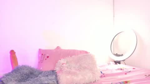 Snapshot of hellen_hylls chatting on 03-07-25, 04:35 Hellen online show from 03-07-25, 04:35