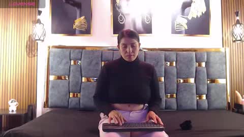 Hellen.  online show from 05-16-26, 11:31