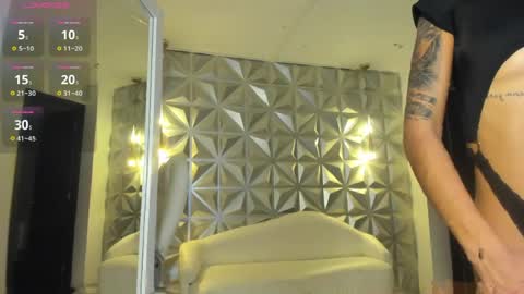 Snapshot of hellen_tease chatting on 04-30-26, 08:26 Hellen online show from 04-30-26, 08:26