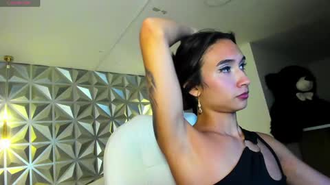 Snapshot of hellen_tease chatting on 05-04-26, 07:32 Hellen online show from 05-04-26, 07:32