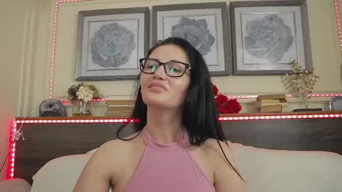 Snapshot of hellendesire chatting on 06-08-26, 02:23 online show from 06-08-26, 02:23