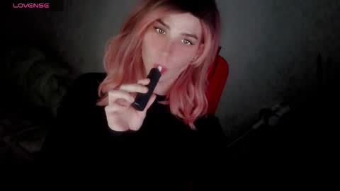 Helen Spellman online show from 11-17-25, 01:28