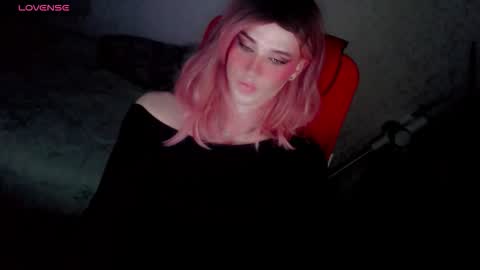 Helen Spellman online show from 11-18-25, 04:55