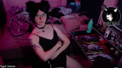 Snapshot of hellfire_girl chatting on 06-22-26, 03:25 Hayley online show from 06-22-26, 03:25