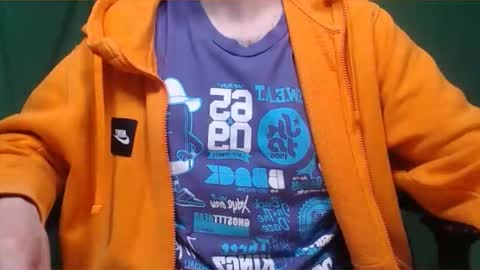 Snapshot of hellfreemax2 chatting on 12-21-25, 03:02 hellfreemax2 online show from 12-21-25, 03:02