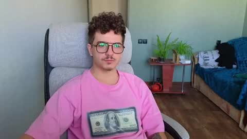 Remy online show from 10-30-25, 07:21