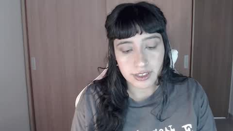 Snapshot of hello_demonkitty chatting on 12-19-25, 04:36 SIMONA online show from 12-19-25, 04:36