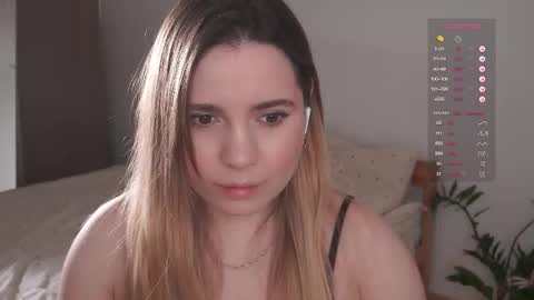 Snapshot of hello_taya chatting on 01-14-26, 02:01 Taya online show from 01-14-26, 02:01