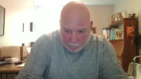 Snapshot of helloforfun111 chatting on 01-18-26, 04:11 helloforfun111 online show from 01-18-26, 04:11