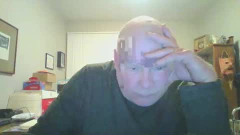 Snapshot of helloforfun111 chatting on 04-12-26, 10:20 helloforfun111 online show from 04-12-26, 10:20