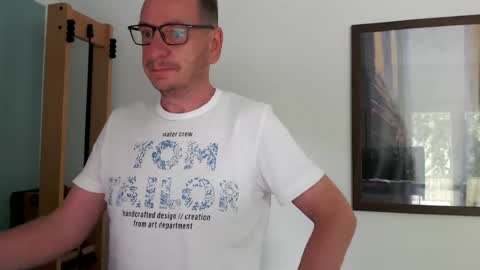 Snapshot of helloitsme7791 chatting on 06-29-26, 10:15 helloitsme7791 online show from 06-29-26, 10:15