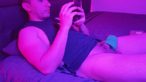 HENNIDRIP online show from 01-17-26, 05:45