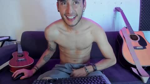 Snapshot of henrik_senn chatting on 12-04-24, 04:54 henrik_senn online show from 12-04-24, 04:54