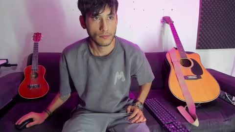 Snapshot of henrik_senn chatting on 12-04-24, 10:24 henrik_senn online show from 12-04-24, 10:24