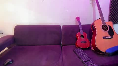 Snapshot of henrik_senn chatting on 12-11-24, 12:23 henrik_senn online show from 12-11-24, 12:23