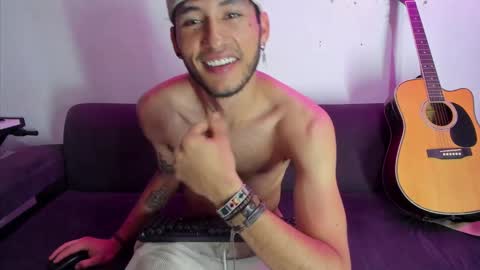 Snapshot of henrik_senn chatting on 12-12-24, 09:40 henrik_senn online show from 12-12-24, 09:40