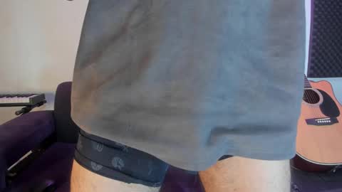 Snapshot of henrik_senn chatting on 12-22-24, 01:55 henrik_senn online show from 12-22-24, 01:55