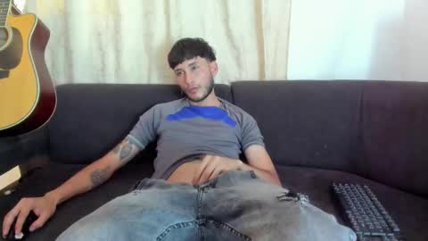 Snapshot of henrik_senn chatting on 09-16-25, 09:16 henrik_senn online show from 09-16-25, 09:16