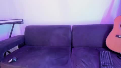 Snapshot of henrik_senn chatting on 11-13-25, 11:09 henrik_senn online show from 11-13-25, 11:09