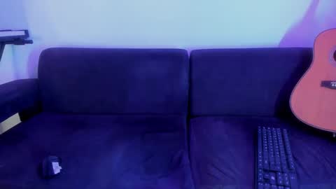 Snapshot of henrik_senn chatting on 11-19-25, 03:06 henrik_senn online show from 11-19-25, 03:06