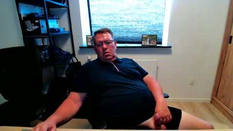 henrikrp1971 online show from 06-25-26, 04:33